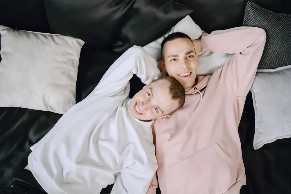 Live Gay